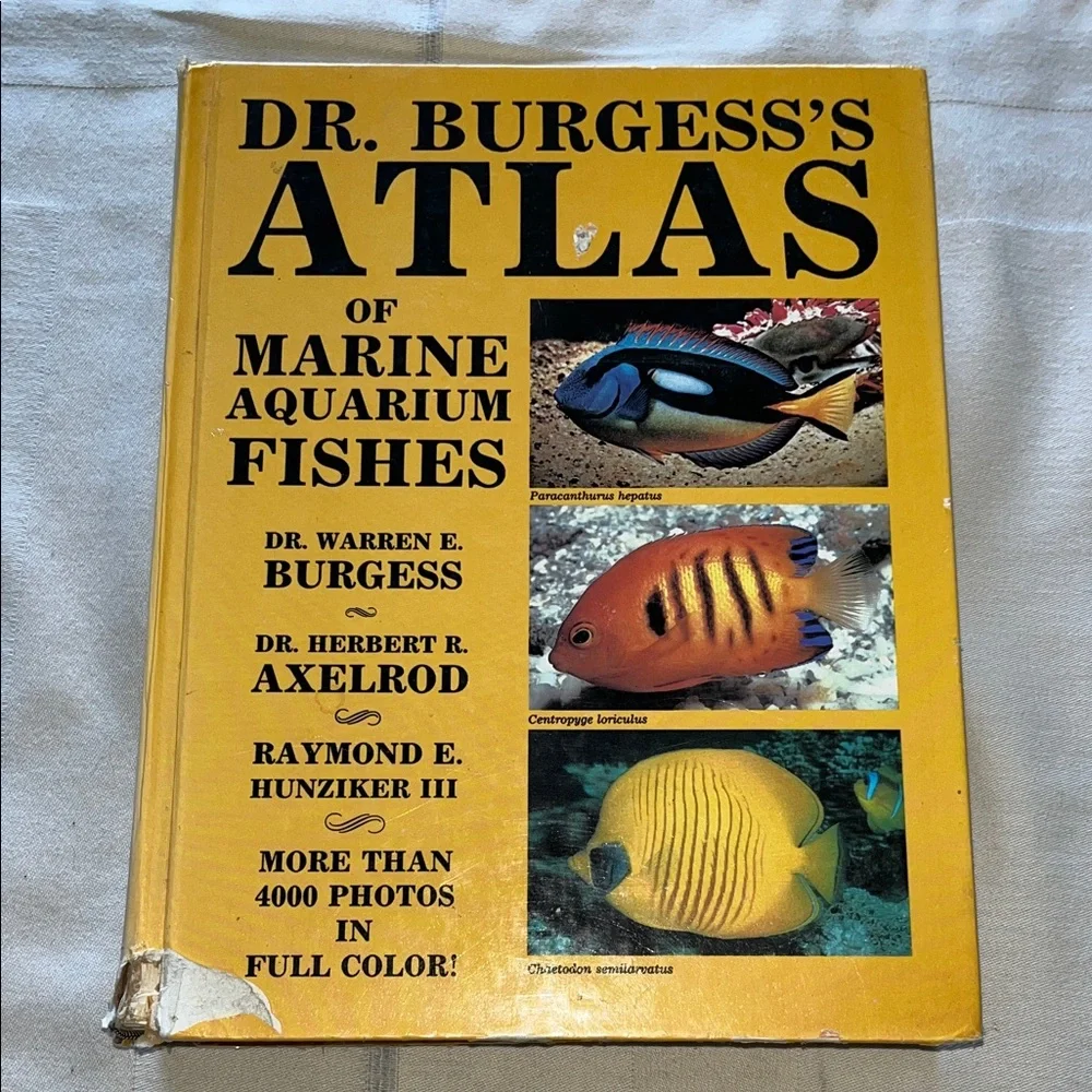 's Atlas of Marine Aquarium Fishes - Vibrant Yellow Cover